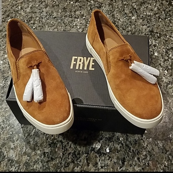 Frye Shoes - Frye Gemma Cap Slip Tassel Sneakers in Tan

Leathe